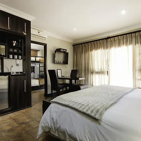 @The Villa Guest House Bloemfontein Exterior photo